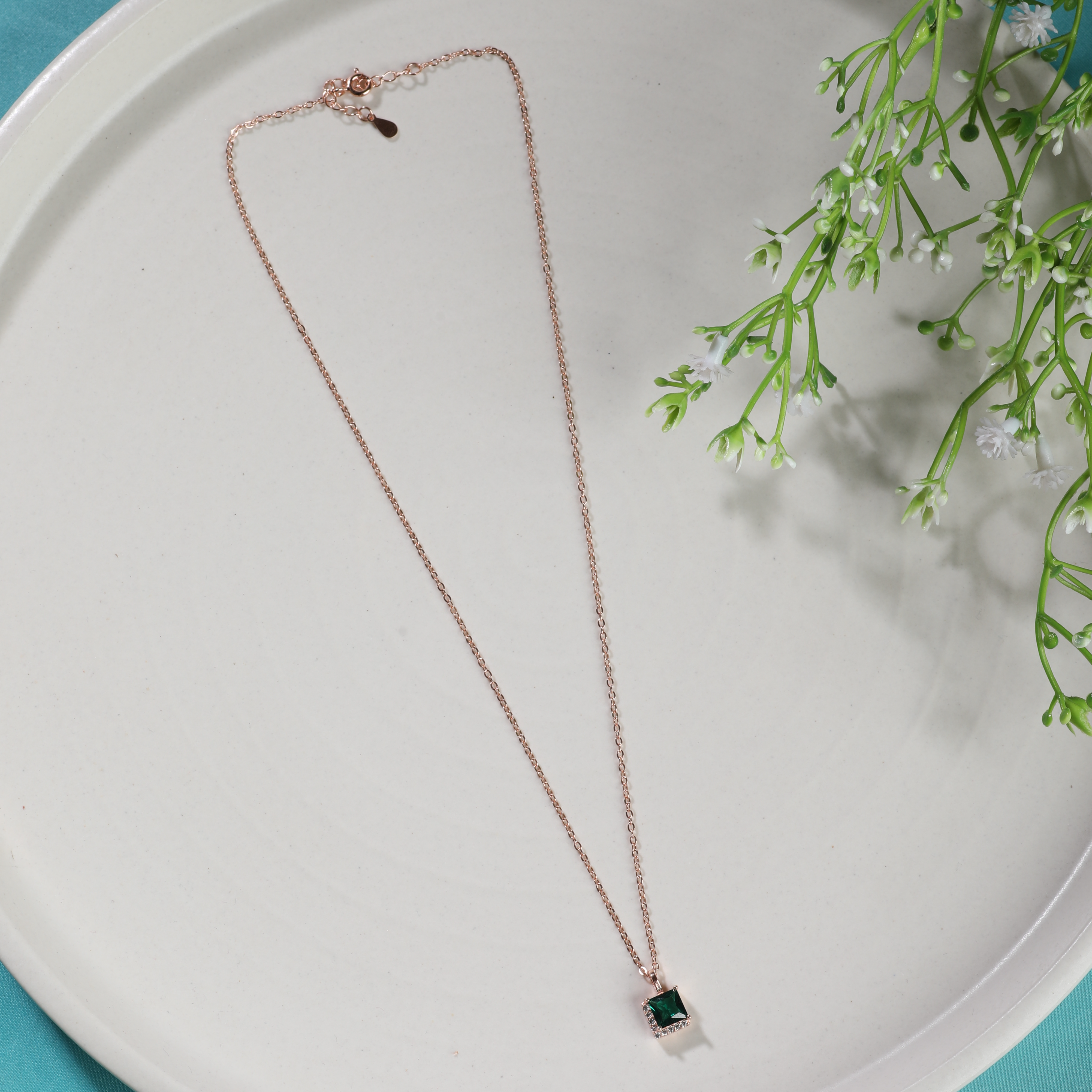 Emerald Princess Chain Necklace